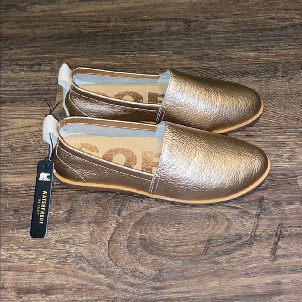 Sorel Ella Slip on in Warm Gold size 8B